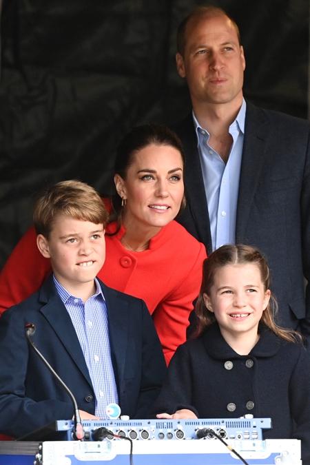 Кейт Миддлтон и принц Уильям с детьми Джорджем и Шарлоттой