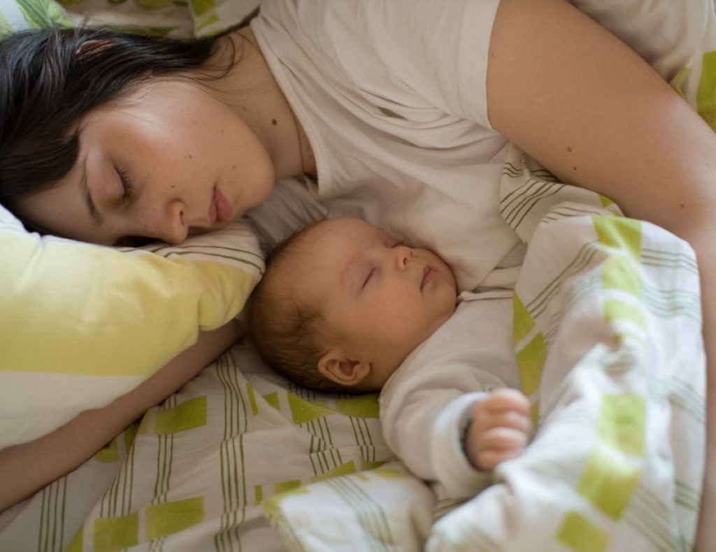как помочь младенцу уснуть