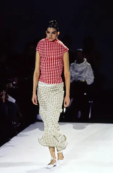 Показ Comme des Garçons, 1997